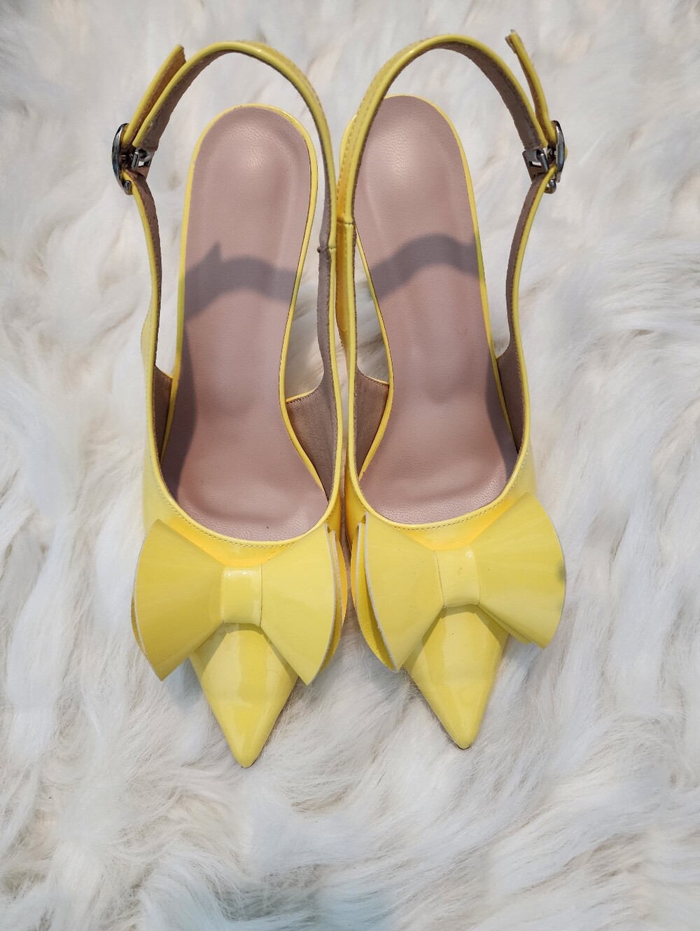 Yellow Patent Bow Pointed-Toe Slingback Heels with Gold Sculpted Heel Sizec42